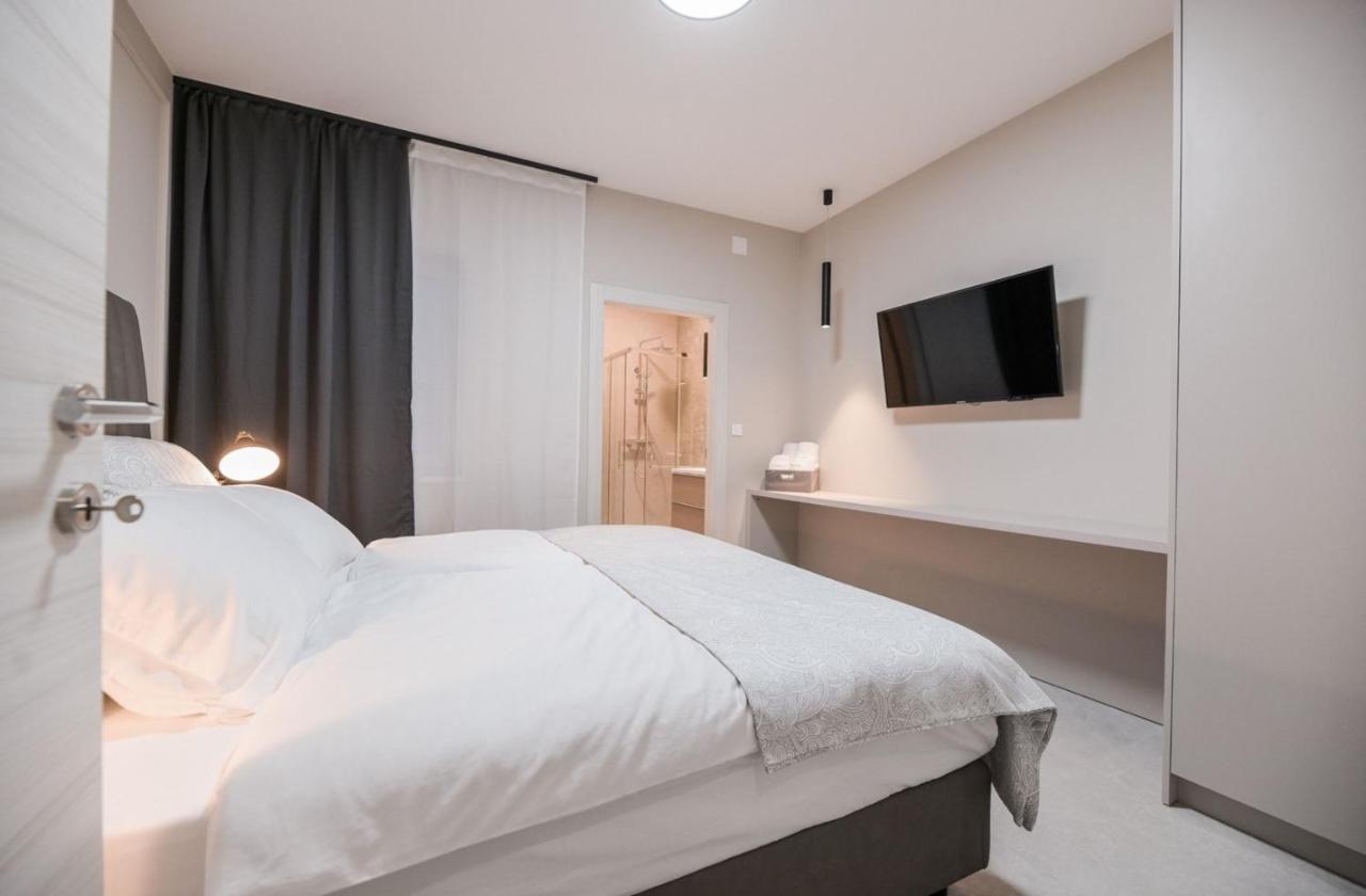 Luxury Apartments Villa Lacrima Šilo Eksteriør bilde